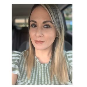 Meet your Posher, Gloria